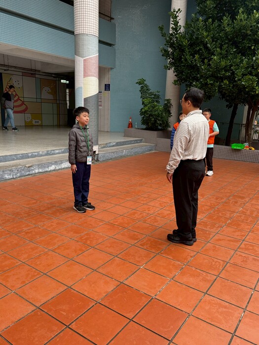 賀！本校6年16班徐安同學參加114年新北市政府警察局舉辦婦幼安全海報創作設計，榮獲金獎！圖片